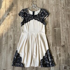 Ya of Los Angeles cream and black eyelash lace dress Lg